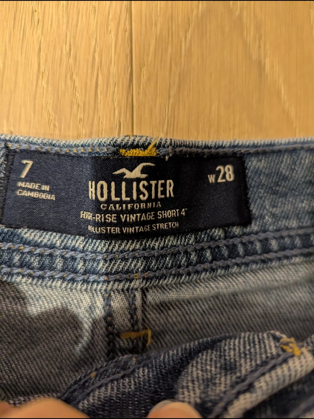Hollister classic distressed